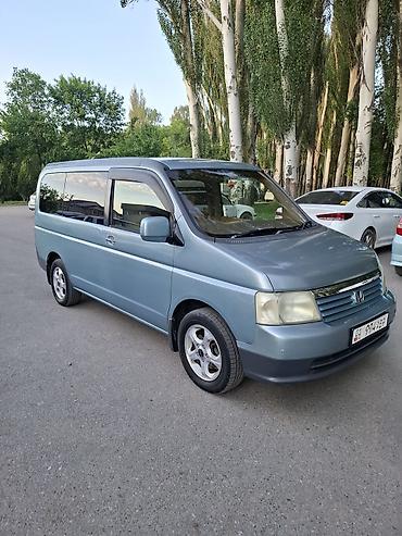 Honda: Honda Stepwgn: 2002 г., 2 л, Минивэн — 2