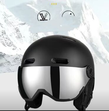 очки для спорта: Продаю горнолыжный шлем, новый,со встроенными очками, цвет черный