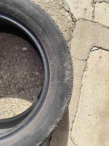 185 65 r15 m s: Gume Michelin 205 55 16
4 komada 
9 eurra komad — 3