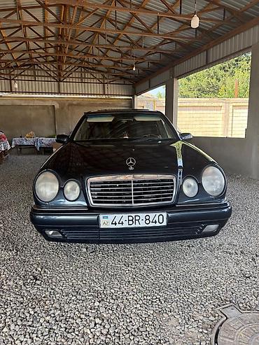 Mercedes-Benz: Mercedes-Benz E‑Class W210 sedan - Kuzov: qara rəng, 4 qapı, orijinal — 1