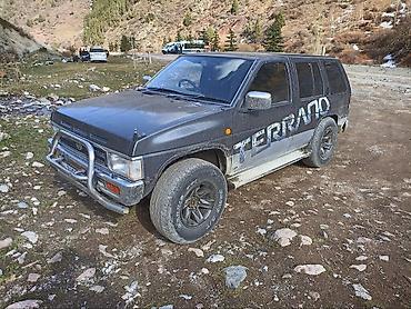kyb: Nissan Terrano: 1993 г., 3 л, Автомат, Бензин, Внедорожник — 2