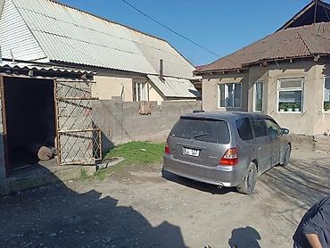 Продажа коттеджей и домов: 🏙️ Продаётся: частный дом (5+ комнат) — 120 м² 📍 Локация: Бишкек, ж/м — 2