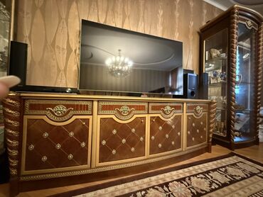 Qonaq otağı dəstləri: İşlənmiş — 11