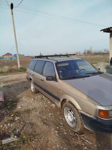 авто пасат: Volkswagen Passat Variant: 1991 г., 1.8 л, Механика, Бензин, Универсал