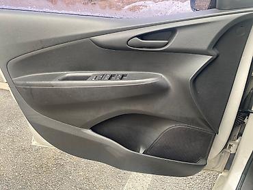 Chevrolet: Chevrolet Spark: 2019 г., 0.1 л, Автомат, Бензин, Хэтчбэк — 6