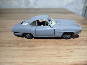 1 43 modelka: Masaüstü kolleksiya modeli – klassik kupe tipli metal oyuncaq — 5