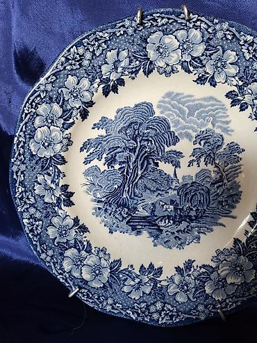 Ostali antikviteti: Engleski tanjir za na zid Wedgwood iz 70ih. Engleski tanjir za na — 9