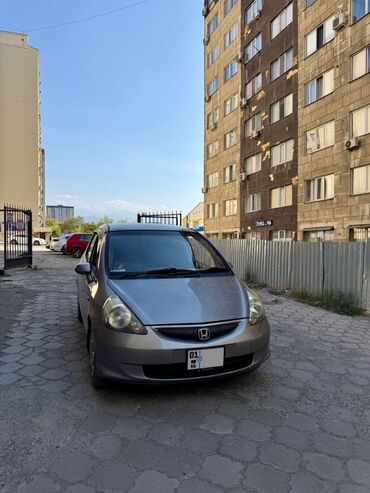 машина за 2000 долларов в бишкеке: Honda Fit: 2005 г., 1.3 л, Вариатор, Бензин, Хэтчбэк