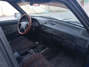 хода свик: Mazda 626: 1985 г., 2 л, Механика, Бензин