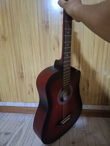 купить примочку для электрогитары: Акустическая гитара в хорошем состоянии