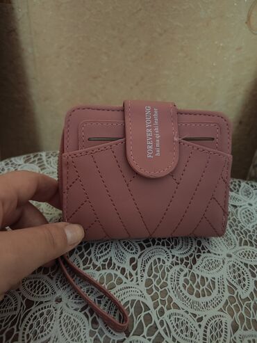 Portmone, pulqabıları: Pul qabı yenidir