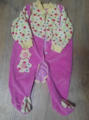 Другие детские вещи: Вещи на девочку до 1,5 года пакетом: 1. Комбинезон бежевый 80 см at lalafo.kg — 3 Другие детские вещи: Вещи на девочку до 1,5 года пакетом: 1. Комбинезон бежевый 80 см — 3