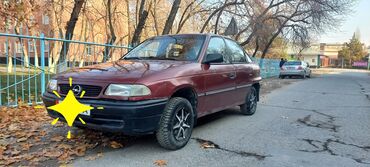 Opel: Opel Astra: 1992 г., 1.6 л, Механика, Бензин, Седан