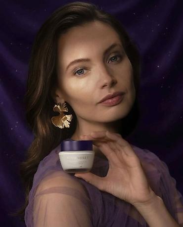 kasmetoloq: Naturally Timeless – Sənin təbii işıltın! Şirkətin məhsullarının — 2