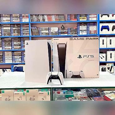 Sony PlayStation 5 oyun konsolu - Model: PlayStation 5 (PS5), ağ-qara