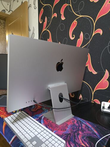 işlənmiş nodbuklar: Apple Studio Display – 27" - 5K Retina ekran (5120×2880), geniş rəng