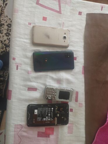 i̇rsad telecom telefonlar: Məhsul: müxtəlif model mobil telefonlar və bir ədəd köhnə tip düyməli at lalafo.az i̇rsad telecom telefonlar: Məhsul: müxtəlif model mobil telefonlar və bir ədəd köhnə tip düyməli