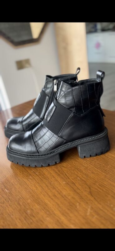 Botinka və botilyonlar: Ölçü: 39, İşlənmiş — 7