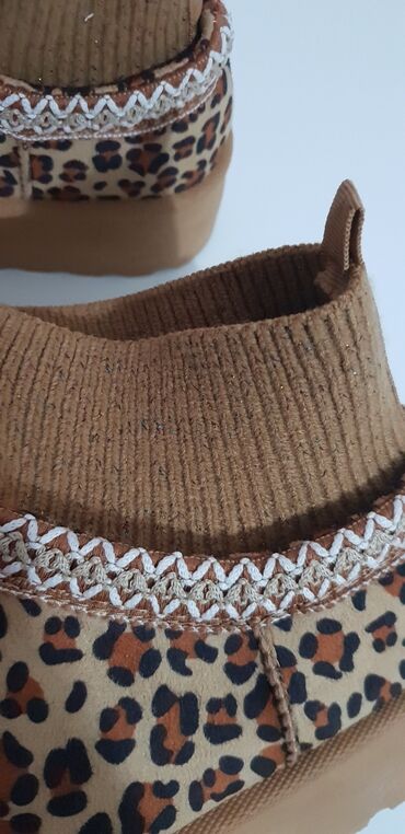 Ugg obuća: Ugg mini čizme, bоја - Braon, 40.5 — 7