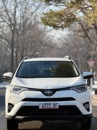 Toyota: Toyota RAV4: 2018 г., 2.5 л, Автомат, Бензин, Кроссовер