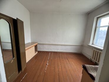 Продажа домов: 60 м², 3 комнаты, Старый ремонт