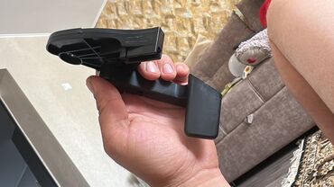 Другие детали салона: Продам ручку открывания капота на правый руль Ауди а4 б6 б7 новая цена
