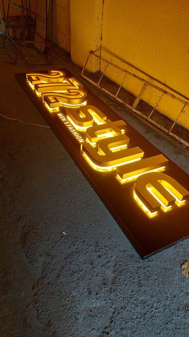 Reklam, çap: 🔹️Neon işıqlar 🔹️Qabarıq ( işıqlı,işıqsız) hərflər 🔹️Light box — 17