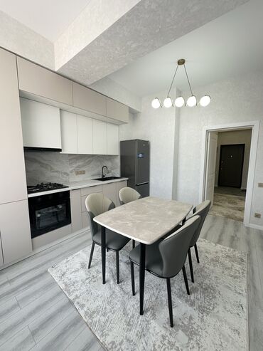 молдокулова: 2 комнаты, 70 м², Элитка, 7 этаж, Евроремонт