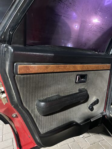 Audi: Audi 100: 1988 г., 2.3 л, Механика, Бензин, Седан — 8