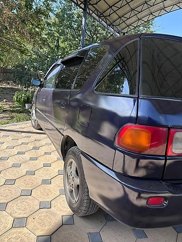 минивен левый: Toyota Ipsum: 1998 г., 2 л, Автомат, Бензин, Минивэн — 4