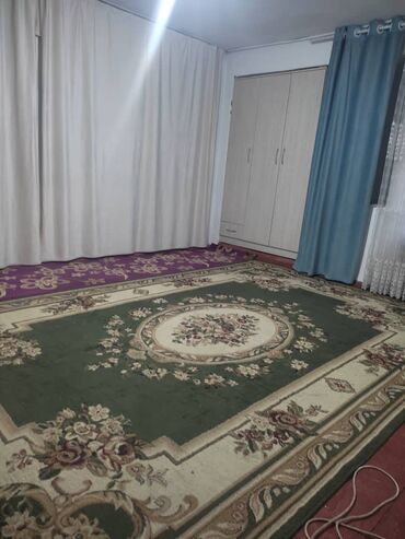 гостиница на месяц: 5 кв. м, 3 бөлмө, Забор, тосулган