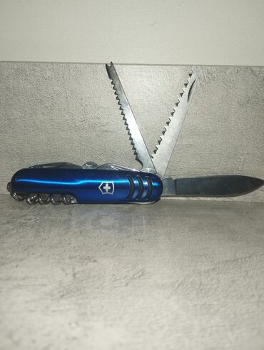 нож штык: Швейцарский нож
