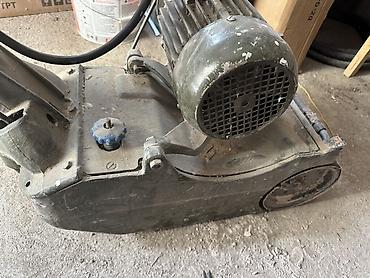 шлифовальные машины по дереву: Шлифмашина для паркета, Б/у — 1
