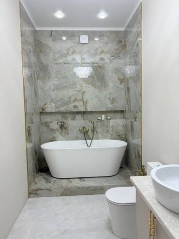 особняк дом купить бишкек: Үй, 250 кв. м, 7 бөлмө, Кыймылсыз мүлк агенттиги, Дизайнердик оңдоо