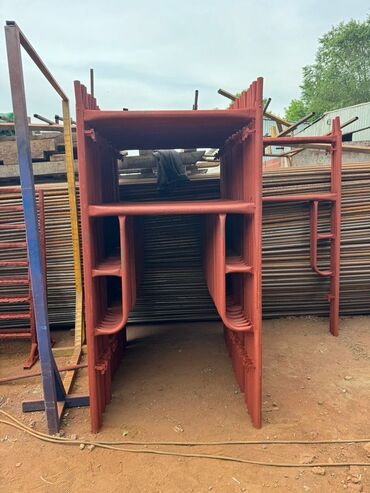 строительное сооружения: Фасадные строительные леса (рама + диагонали + настил) аренда леса