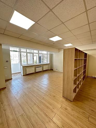 Продажа офисов: Продажа офисов 101 м², С ремонтом, С мебелью, Многоэтажное здание, 1 этаж — 9