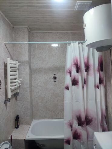 Посуточная аренда квартир: 1 комната, Душевая кабина, Постельное белье, Кондиционер — 3