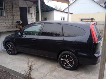 Honda: Honda Stream: 2001 г., 2 л, Механика, Бензин, Универсал — 3