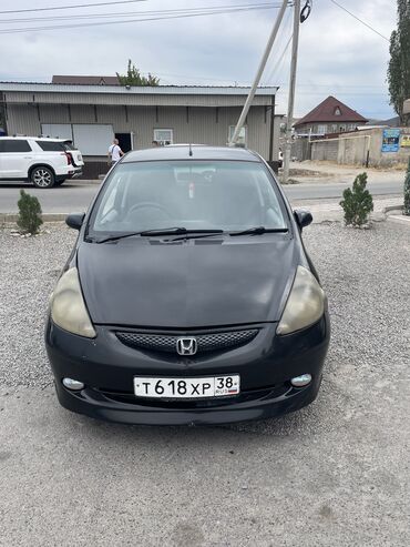купить бу электромобиль из китая: Honda Fit: 2002 г., 1.3 л, Вариатор, Бензин, Хетчбек
