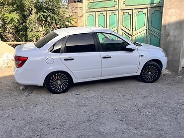 vaz 7: VAZ (LADA) Granta: 1.6 l | 2012 il 190000 km Sedan — 4