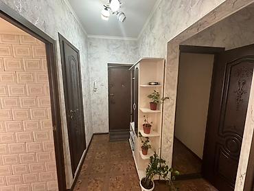 3 3: 3 комнаты, Восток-5 мкр Риэлтор, Без животных, от 1 года, С мебелью частично — 4