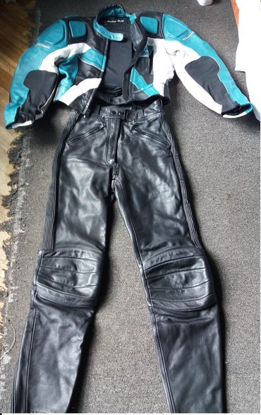 мотокостюмы: Детский (размер 38) мото-костюм из толстой кожи с защитой,куртка