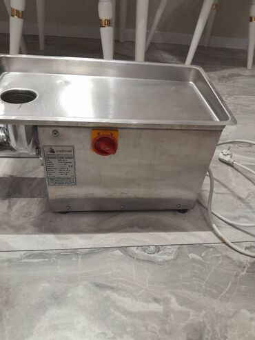 et soyducusu: Saz vəzyətdədir az ișdənib 1 saat 200 kq ət çəkir qiyməti sondur