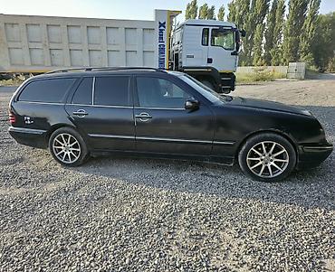 выхлоп w210: Mercedes-Benz 220: 2001 г., 2.2 л, Автомат, Дизель, Универсал — 1