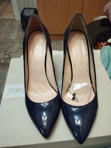 женские осенние туфли: Туфли Lottini, 39, цвет - Синий