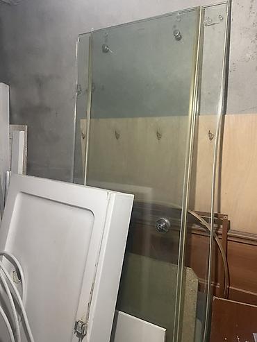 duş altlığı: Duş kabinəsi üçün şüşə qapı və vanna/dus altlığı komplekti - 2 ədəd — 2
