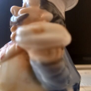 Duz istiot qabları: Farfor duz qabı satılır. - Duz qabı Quba şəhərindədir. - Şamaxinkaya — 10