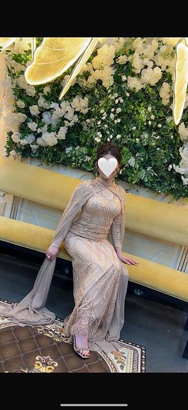 ameerii nude: 1defe geyinilib açığ idi qol elave sonradan tikilib sokule biler açığ — 1