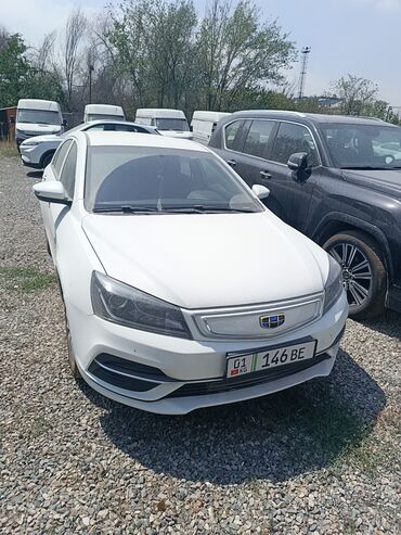 авто элек: GEELY EV450 Электричка запас хода 450 фактически 300+- сдаётся под