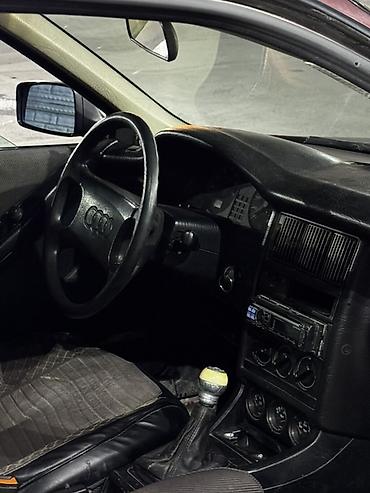 aimb g3: Audi 80: 1990 г., 1.8 л, Механика, Бензин, Седан — 6